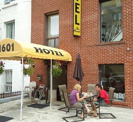 Hotel Bon Accueil Montreal Exterior photo