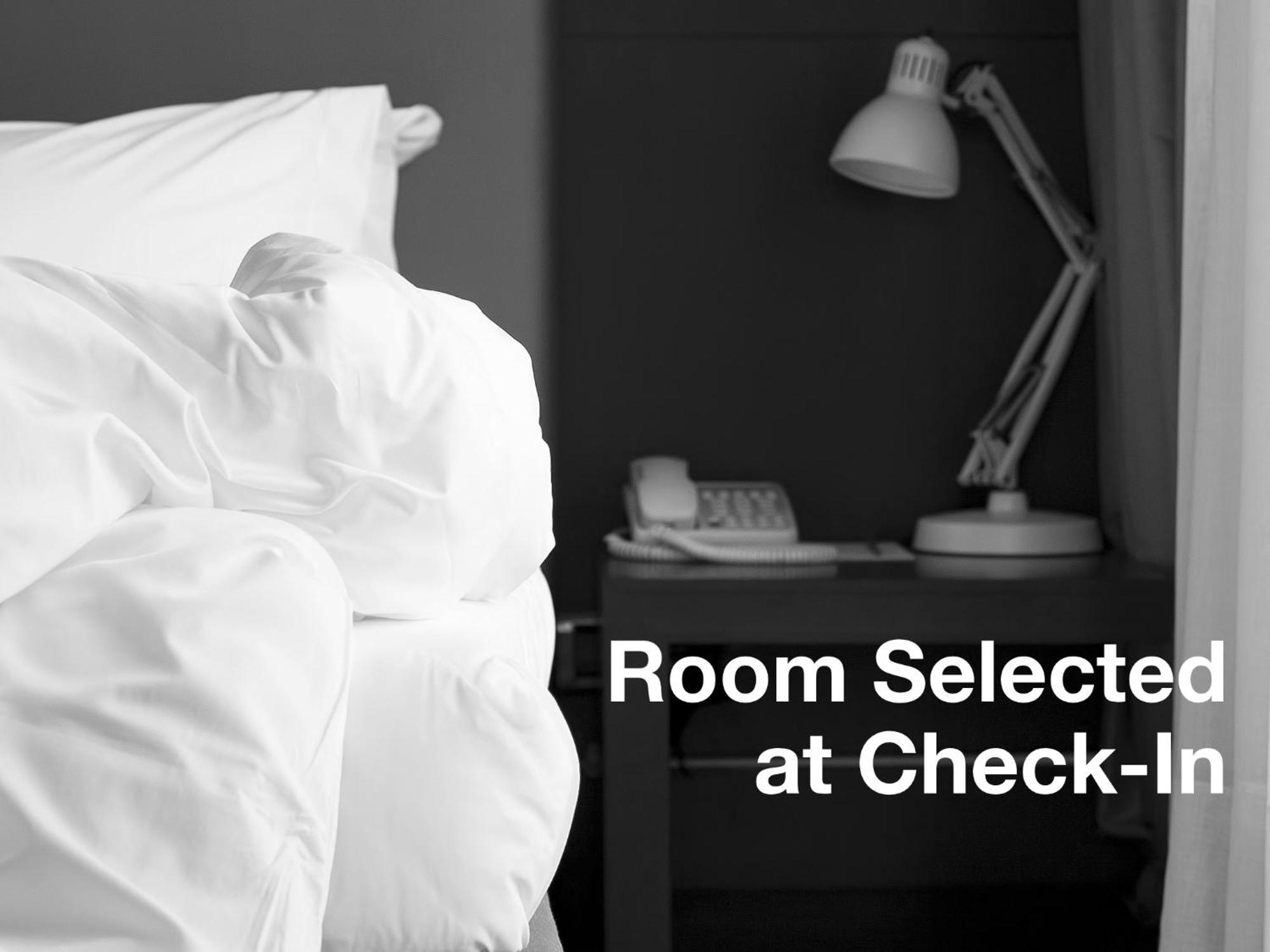 Hotel Bon Accueil Montreal Room photo